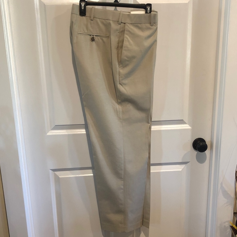 Men's Classic Khaki Dress Pants
